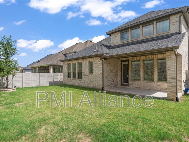 Building Photo - 4828 Celestial Rd