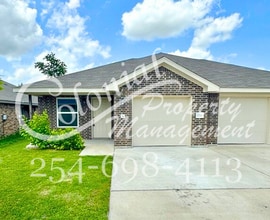 Building Photo - AVAILABLE NOW! (SECTION 8 ACCEPTED)