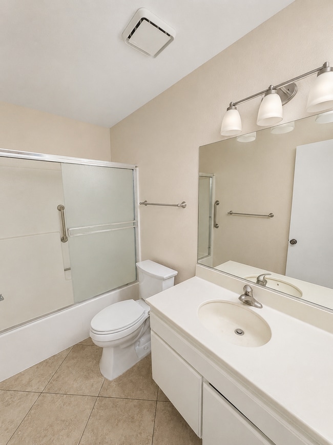 Building Photo - North Pomona Townhome with Private Patio and Community Pool!
