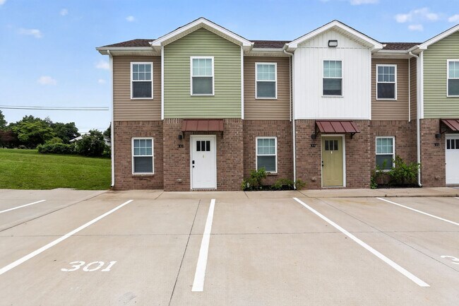 Building Photo - 1701 Old Trenton Rd