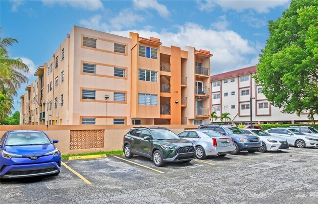 Building Photo - 325 NW 72nd Ave