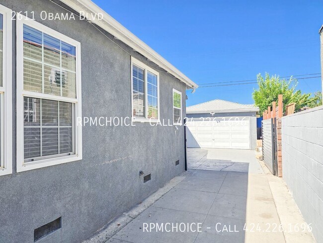 Building Photo - 2611 Obama Blvd
