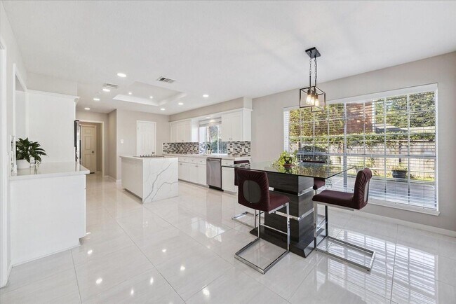 Building Photo - 30 Penny Green St