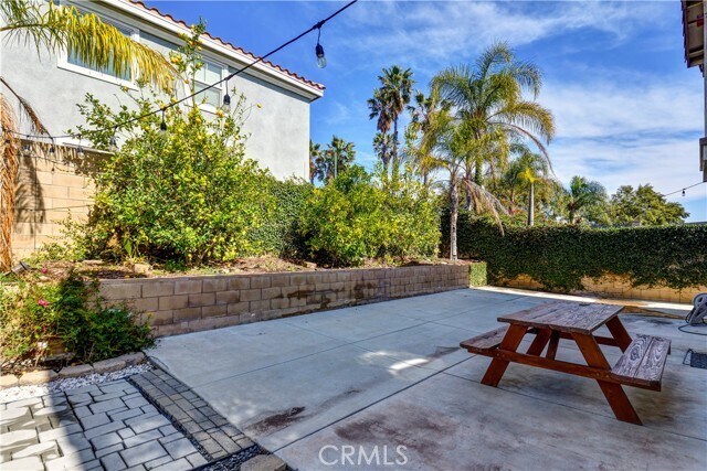 Building Photo - 16442 El Revino Dr