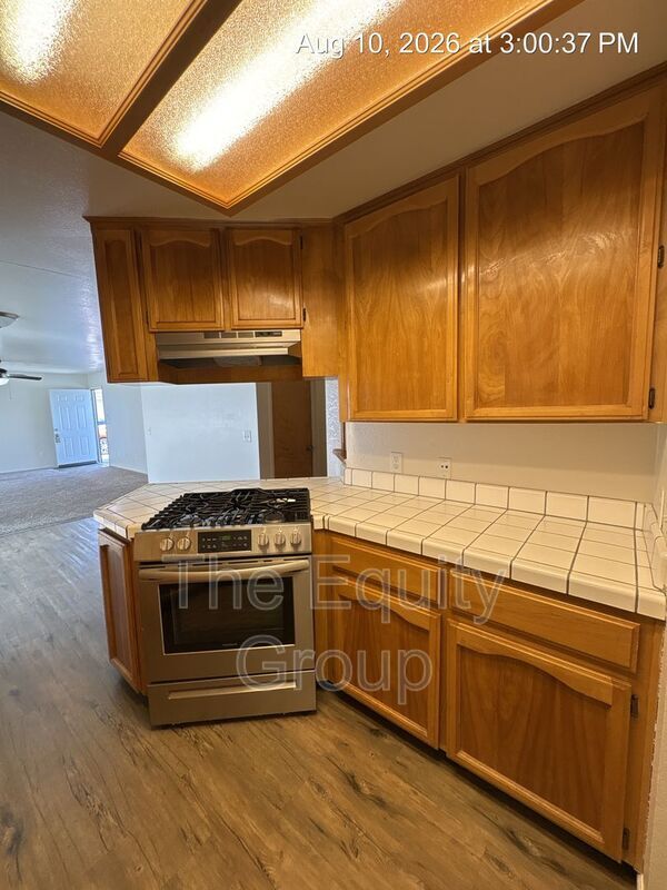 Building Photo - 983 N Lynora St