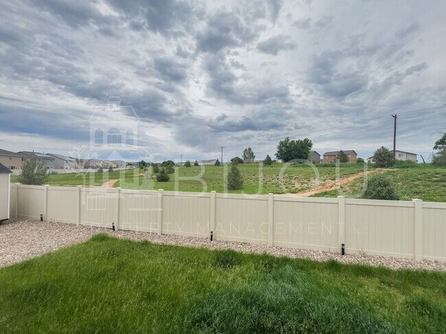 Building Photo - 7458 Primavera Ln