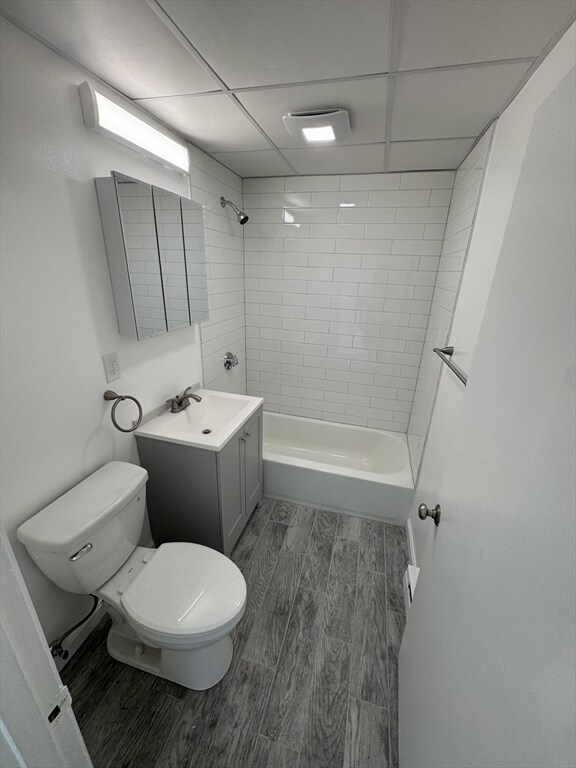 Building Photo - 106 Broad St