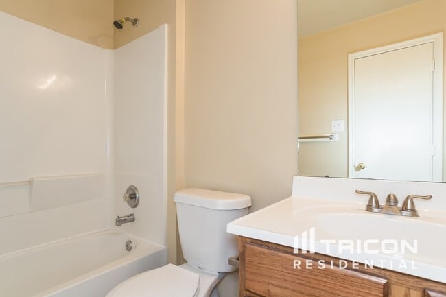 Building Photo - 20719 Wheaton Creek Ct