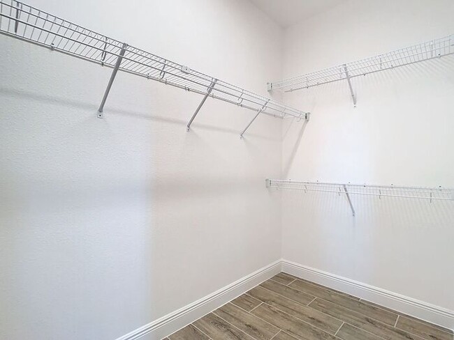 Building Photo - Gorgeous 3/2 Modern Home with a 2 Car Gara...