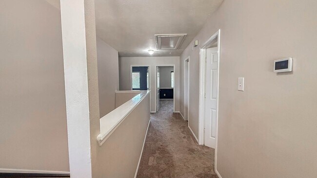 Building Photo - 25915 Drybrook Rd