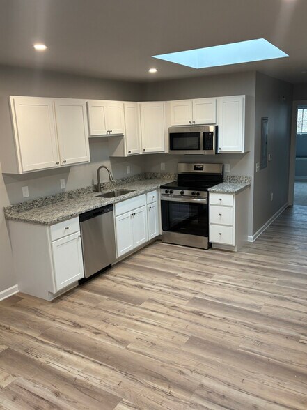 Primary Photo - 5301 Kistler Rd