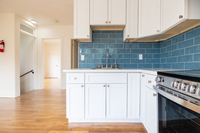 Building Photo - UC Berkeley Duplex