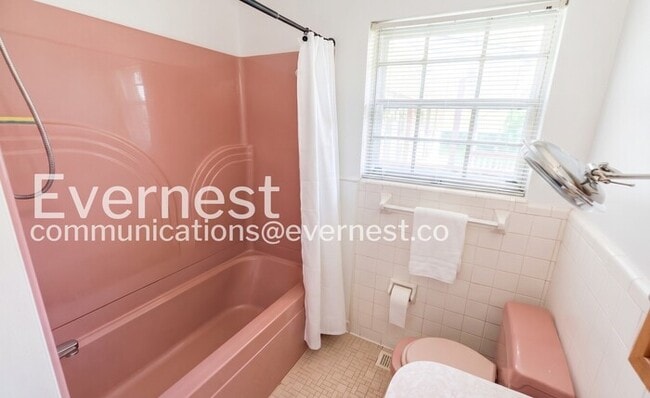 Building Photo - 5737 Garrett Dr