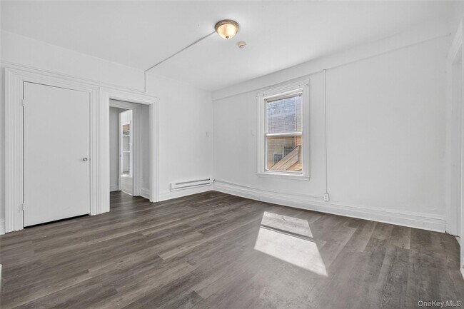 Building Photo - 49 S Hamilton St