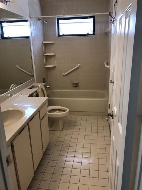 Building Photo - 337 Ives Dairy Rd