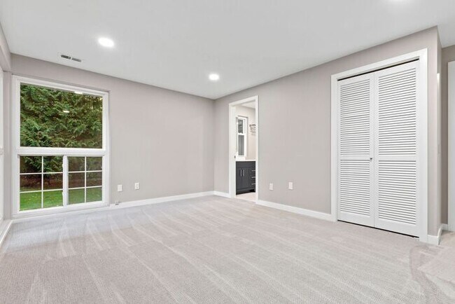 Building Photo - Stunning Private AIR CONDITIONED Dream Home in Coveted Bridal Trails