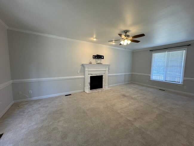 Building Photo - Fantastic Angier Home