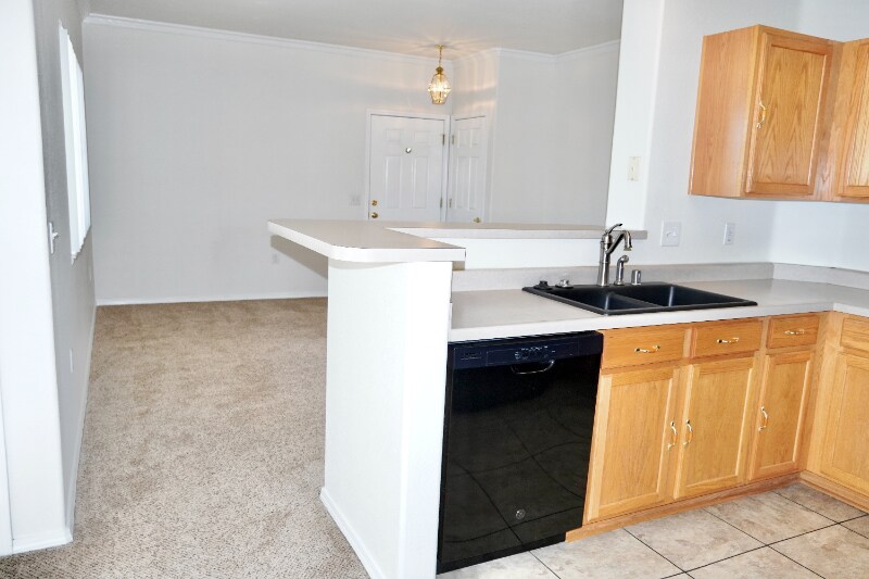 Building Photo - 3670 Strawberry Field Grove