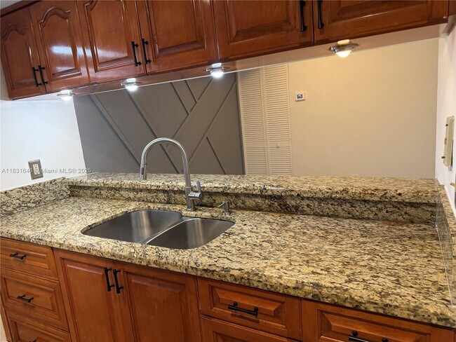 Building Photo - 18216 Mediterranean Blvd