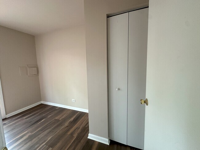 Building Photo - 276 Sioux Dr