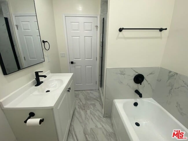 Building Photo - 1600 N Martel Ave