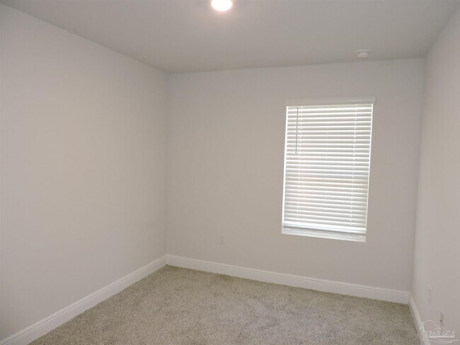 Building Photo - 7170 Village Ln