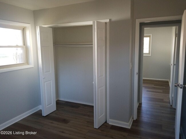 Building Photo - 9812 Saturn Dr