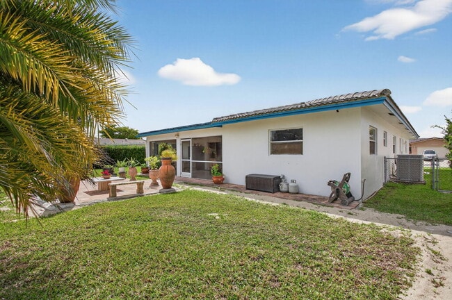 Building Photo - 6661 NW 23rd St