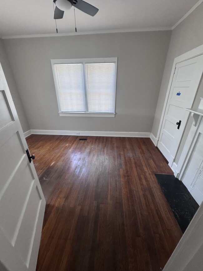 Building Photo - 105 Murray Dr