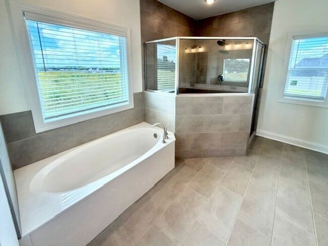 Building Photo - OPEN HOUSE! Now Leasing a Brand New 4 bedroom 2.5 bath home in Oakland.