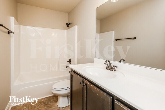 Building Photo - 668 Brakeman Cir