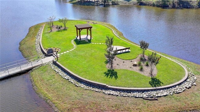 Building Photo - 6755 Scarlet Oak Way