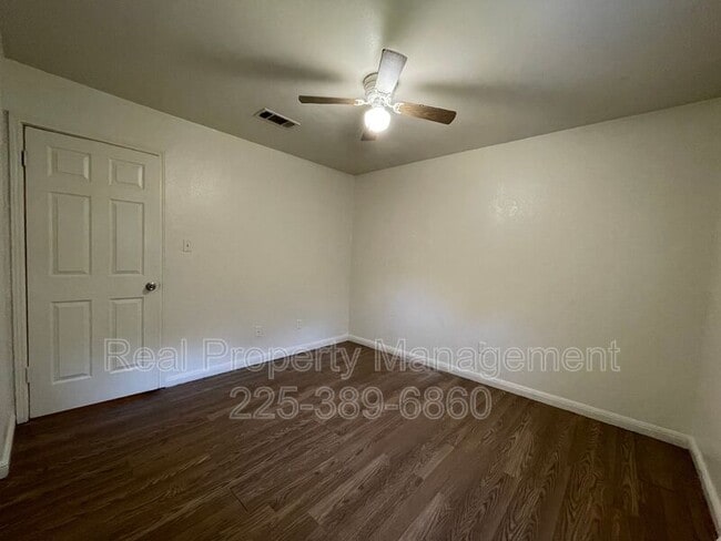 Building Photo - 750 Hospital Rd