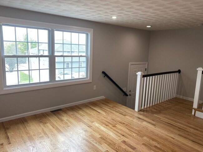 Building Photo - 104 Walpole St