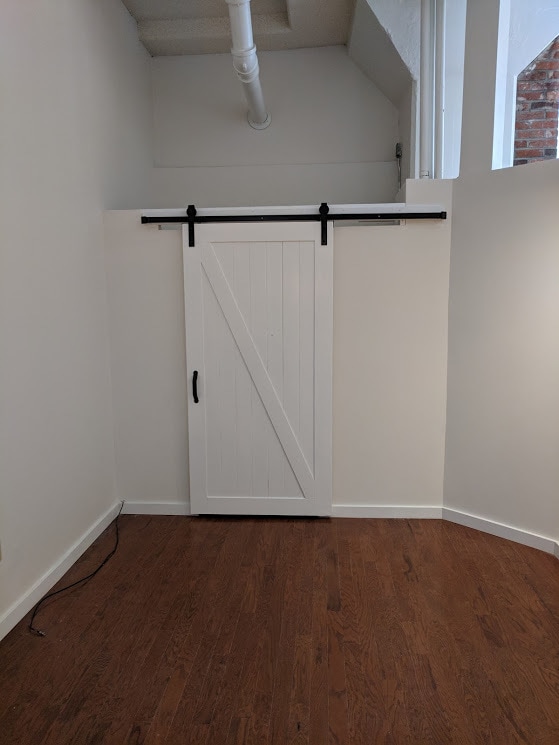 Building Photo - 5850 Centre Ave