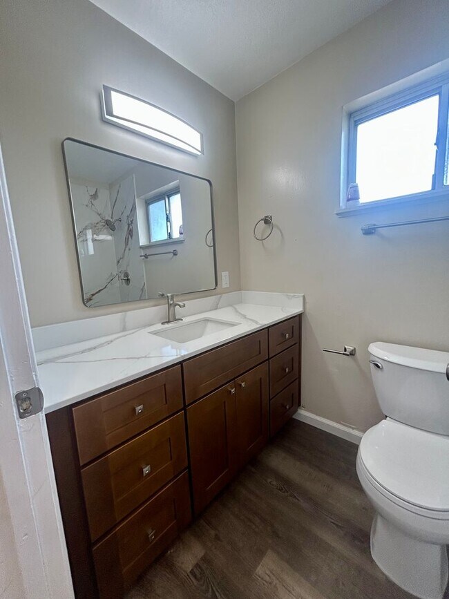 Building Photo - 1566 167th Ave