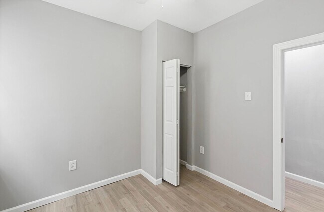 Building Photo - 6011 Catharine St