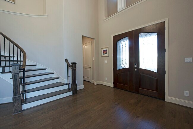 Building Photo - 7 Yellowstar Ct