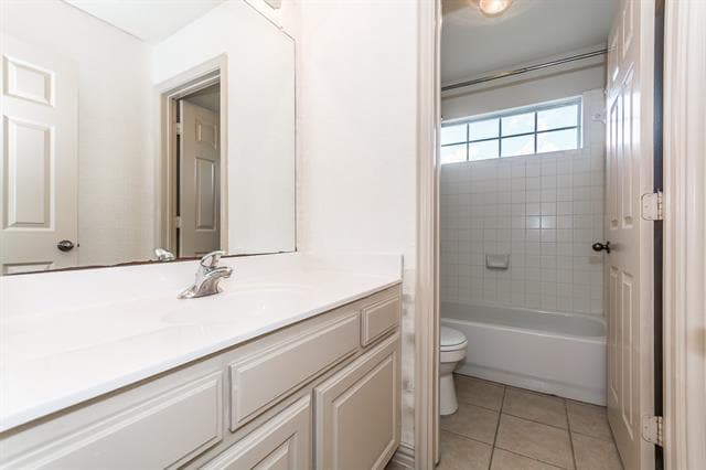 Building Photo - 10804 Briar Brook Ln