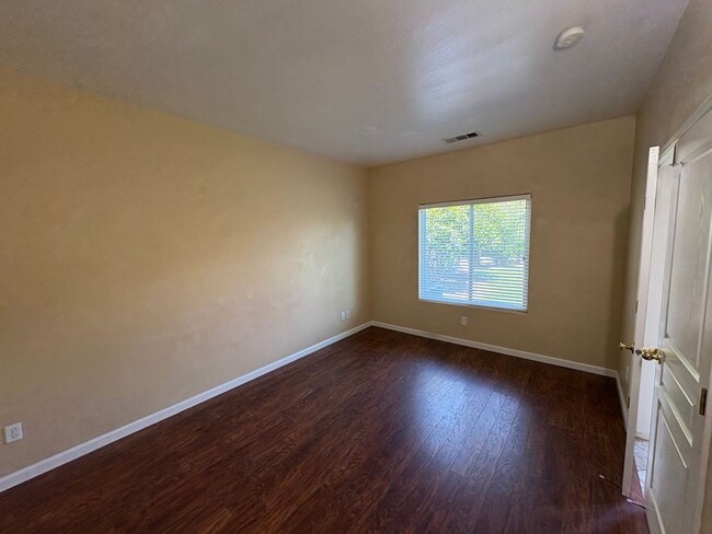 Building Photo - Two story home in SW Visalia coming soon!