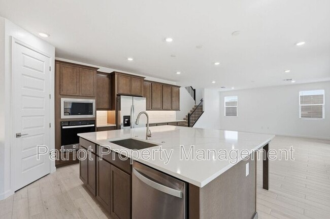 Building Photo - 6922 W Buckhorn Trail