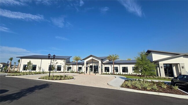 Building Photo - 2664 Armstrong Ave