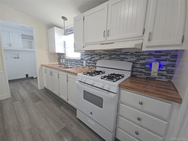 Building Photo - 329 County Rte 17