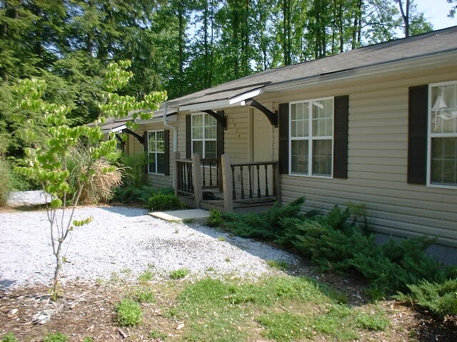 Building Photo - 1826 Lower Ridgewood Blvd