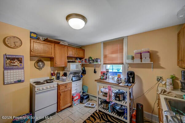 Building Photo - 1640 Farr St