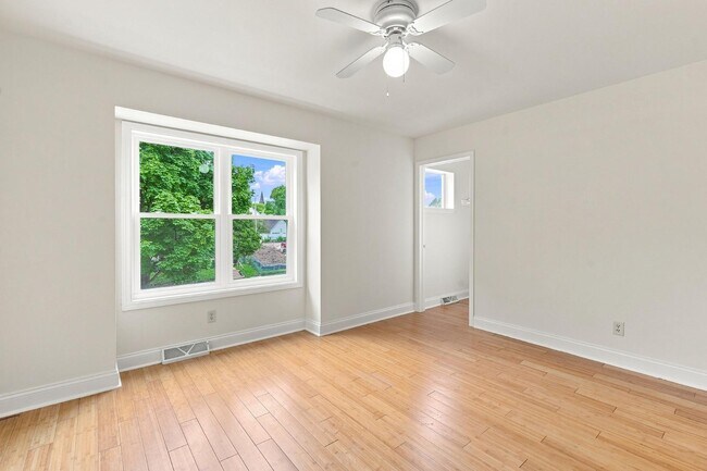 Building Photo - 2118 N Palmer St
