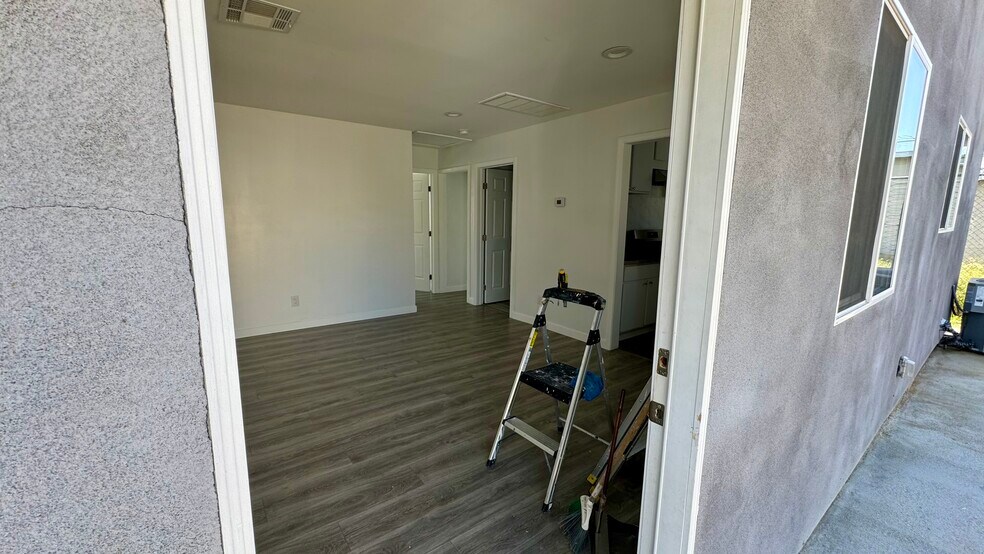 Building Photo - 8621 Gullo Ave