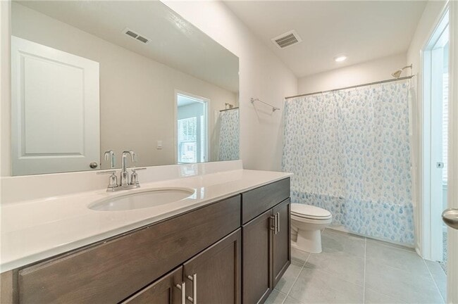 Building Photo - 1412 Villageside Ct