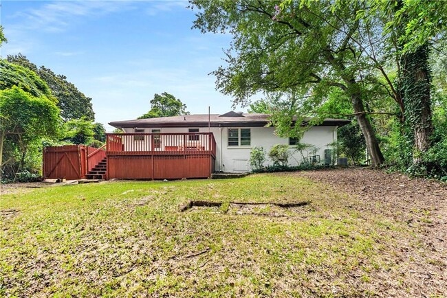 Building Photo - 1469 Clairmont Rd