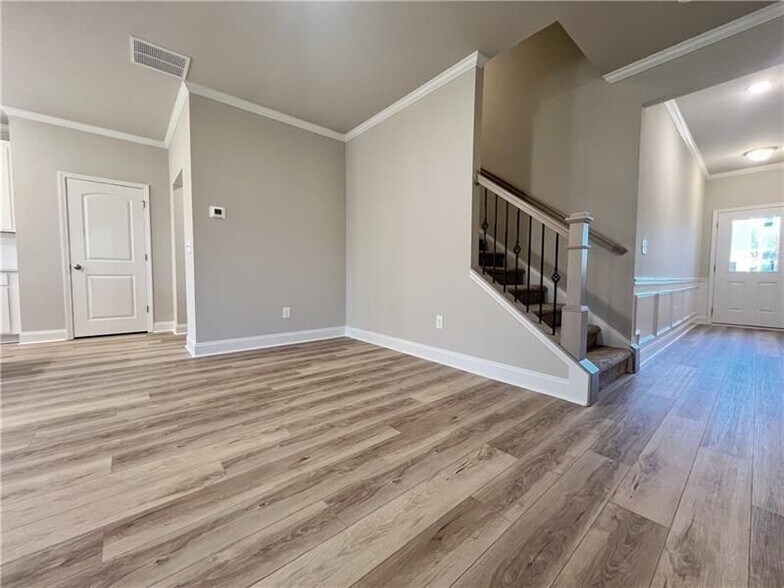 Building Photo - 5495 Rock Place Ct
